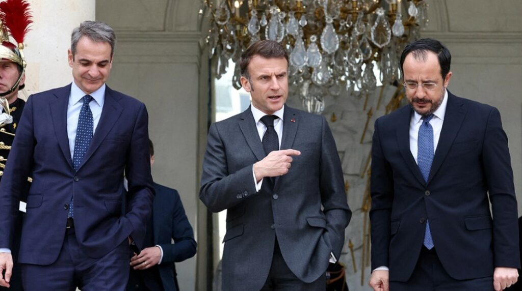 Σήμερα η τριμερής Μακρόν-Μητσοτάκη-Χριστοδουλίδη στην Πάφο: «Ασπίδα» για την Κύπρο και μήνυμα υπεράσπισης του ευρωπαϊκού εδάφους