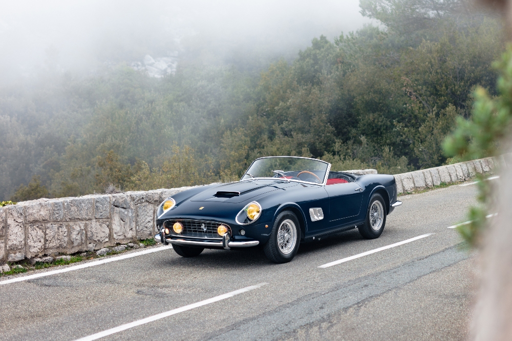 260322172840_1961-Ferrari-250-GT-California-Spider-by-Scaglietti_1434795