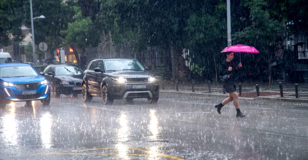 Κακοκαιρία Erminio: Σε δύο φάσεις οι καταιγίδες στην Αττική - Live η πορεία των φαινομένων