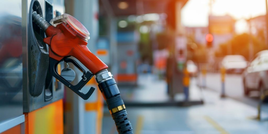 Επιδότηση-ανάσα στο ντίζελ: Πτώση έως 20 λεπτά στην αντλία από σήμερα