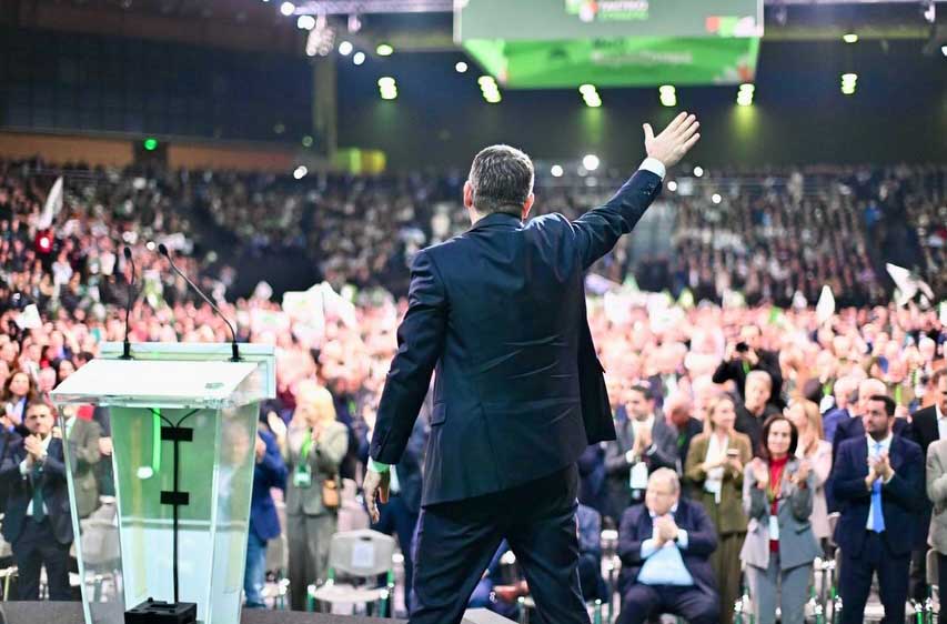 Υπόγειες κόντρες στο ΠΑΣΟΚ - Δύσκολη άσκηση η εκλογή του νέου γραμματέα