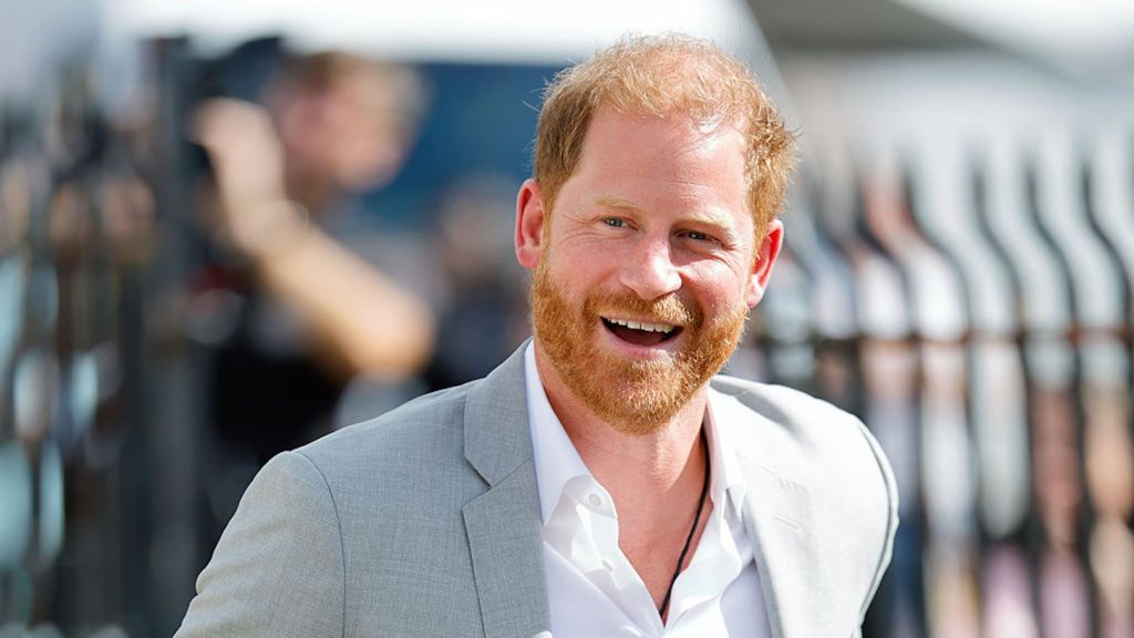 Πρίγκιπας Harry: Στη δημοσιότητα διαδικτυακά μηνύματα φλερτ με δημοσιογράφο