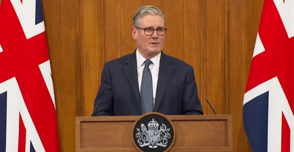 Στάρμερ: Η Βρετανία δεν θα εμπλακεί στον πόλεμο - Έχουμε συγκροτήσει ομάδα 35 χωρών για την ασφαλή ναυσιπλοΐα στον Κόλπο