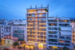 Πρόστιμο 10.000 ευρώ από το ΣτΕ στην Αποκεντρωμένη Διοίκηση Αττικής για τη μη κατεδάφιση των τριών τελευταίων ορόφων του Coco-Mat