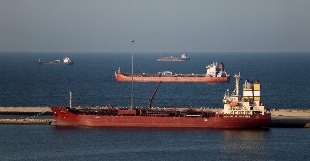 Bloomberg: Πλοία στα Στενά του Ορμούζ καλούνται να πληρώσουν έως και 2 εκατ. δολάρια σε κινεζικά γουάν ή crypto πριν περάσουν