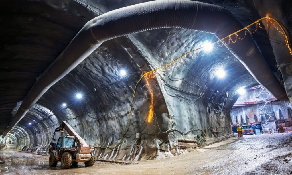 260404145146_0c73d05a-metro-2