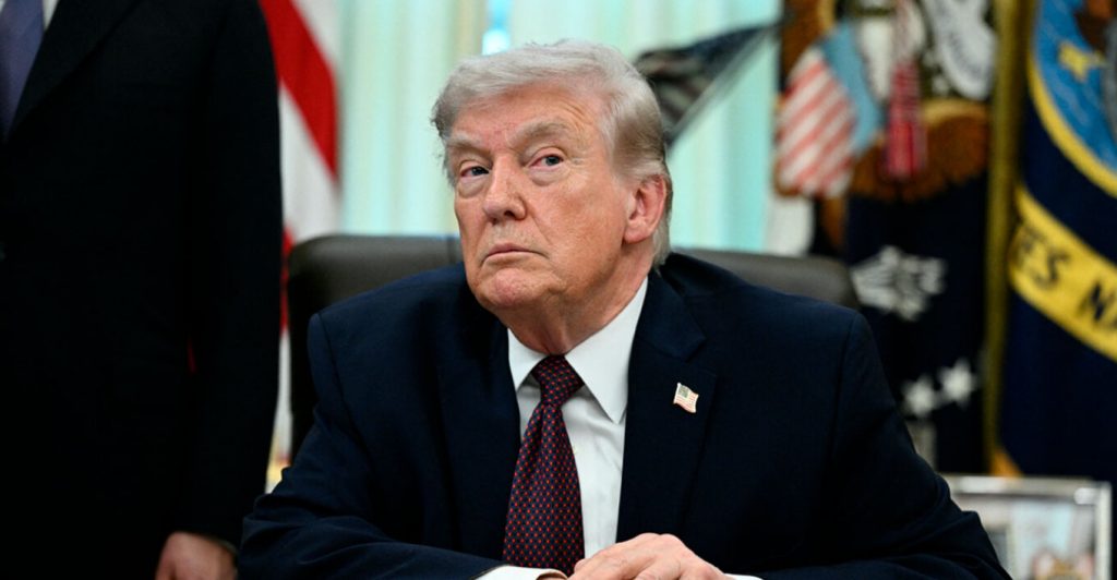 260407081726_trump2_maketa