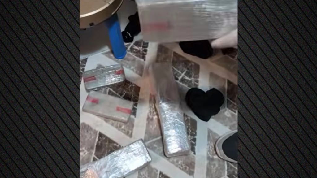 Πειραιάς: Συνελήφθη 34χρονος με 8,8 κιλά ηρωίνης από το ελληνικό FBI - Έκανε την διακίνηση με ταξί