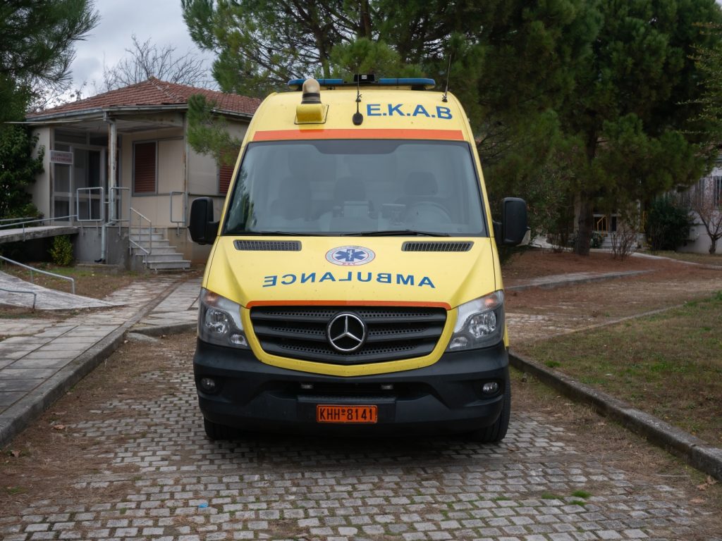 Τραγωδία στη Λάρισα: Νεκρές σε προχωρημένη σήψη βρέθηκαν δύο αδελφές