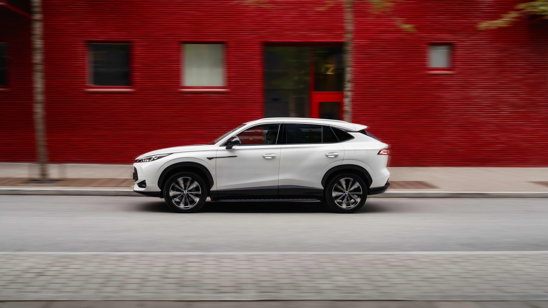 MG HS PHEV+: Με αυτονομία έως 1.065 χιλιόμετρα και τιμή από 32.900 ευρώ