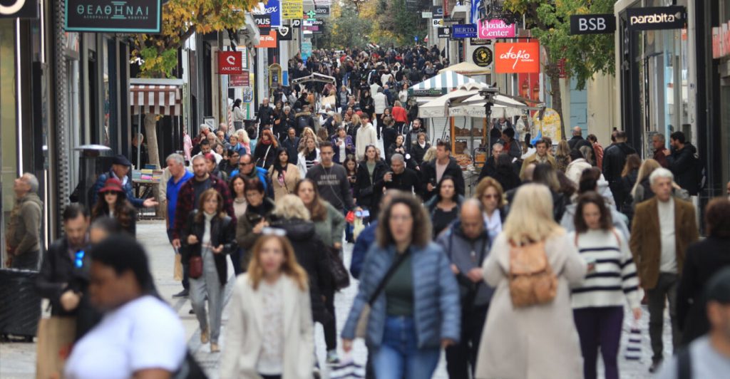Εορταστικό ωράριο: Μέχρι τι ώρα θα είναι ανοιχτά τα καταστήματα σήμερα