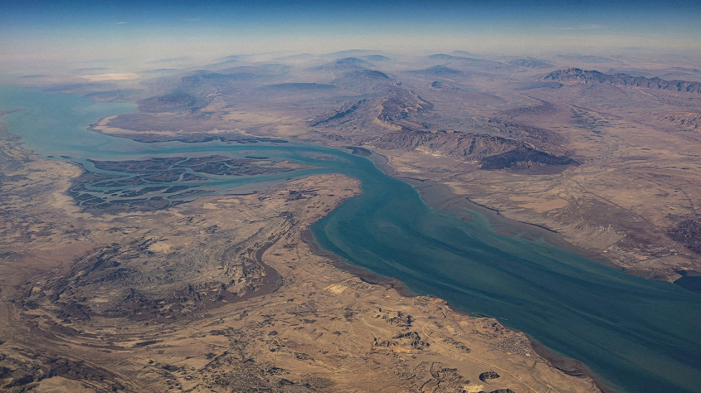 Έως 15 πλοία την ημέρα θα περνάνε από τα Στενά του Ορμούζ, λέει το Ιράν