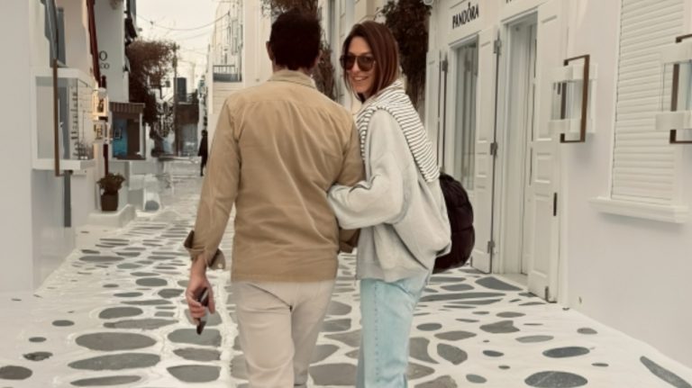 Η Κωνσταντίνα Ευρυπίδου πέρασε το Πάσχα στη Μύκονο με τον Φίλιππο Μιχόπουλο και τα παιδιά της