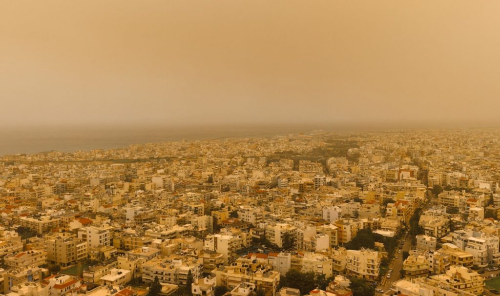 Καιρός: Καταιγίδες και αφρικανική σκόνη - Πότε θα υποχωρήσει