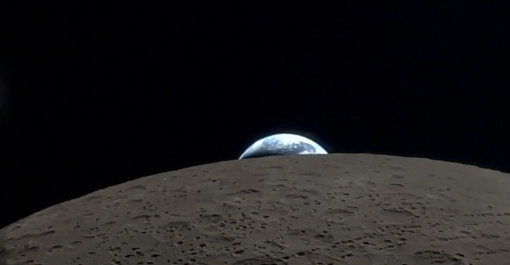 Η στιγμή που η Γη κρύβεται πίσω από τη Σελήνη: Το απίθανο βίντεο που τράβηξε αστροναύτης της NASA με iPhone από το διάστημα