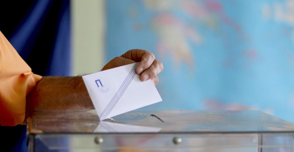 Δημοσκόπηση Interview: Στο 12,2% η διαφορά της πρώτης ΝΔ από το δεύτερο ΠΑΣΟΚ, στην τρίτη θέση η Καρυστιανού