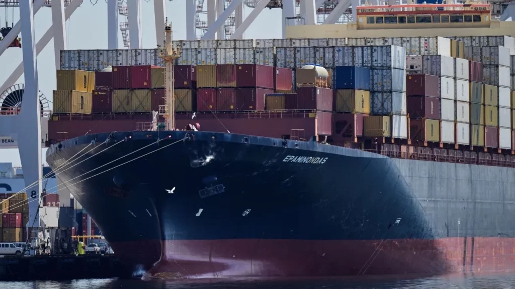 Θρίλερ με το ελληνικό πλοίο «Επαμεινώνδας» στα στενά του Ορμούζ