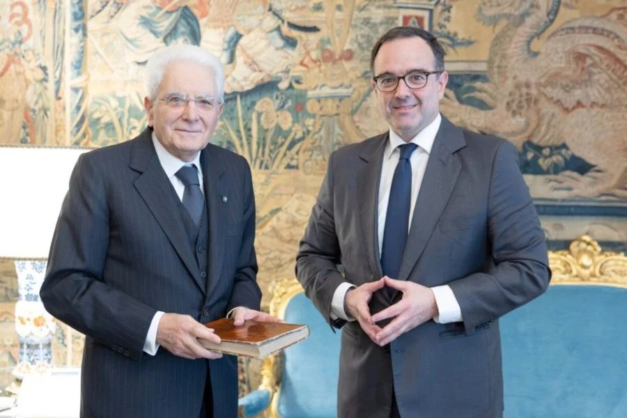 260422182402_c4d5552a578ecf08ecd5e272479c6be2_L