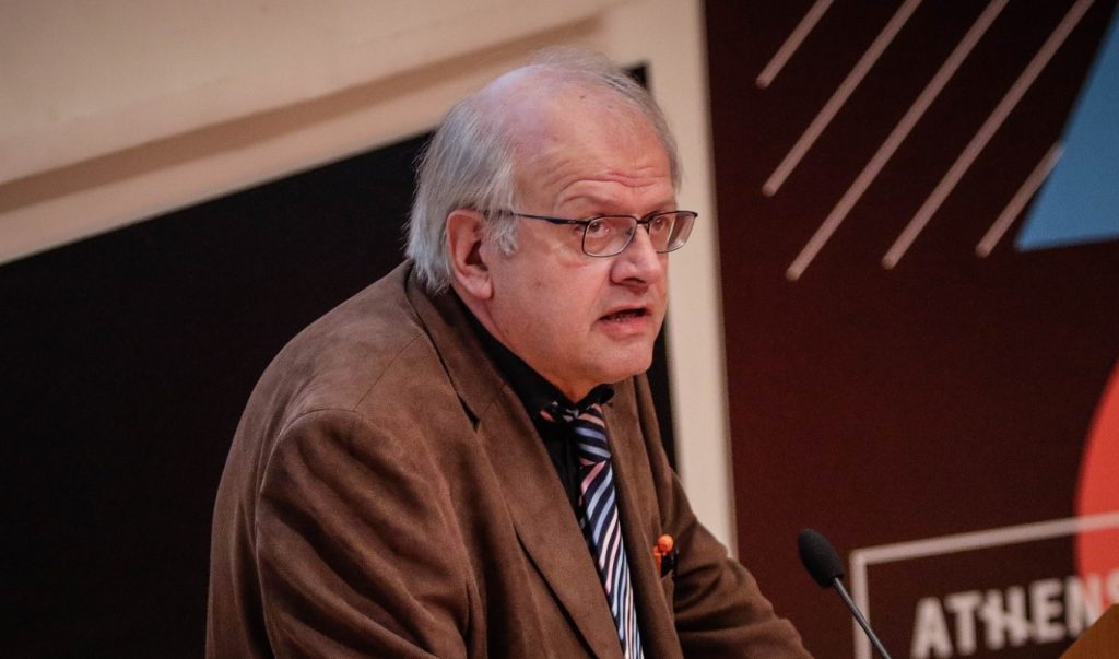 Προειδοποίηση Τσελέντη για τον σεισμό των 5,7 Ρίχτερ στην Κρήτη: «Ας αποφύγουμε για λίγο τα μπάνια»