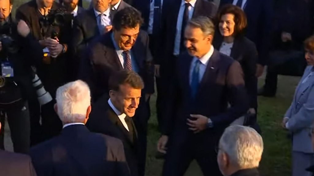 260424194112_mitsotakis-macron-xrm