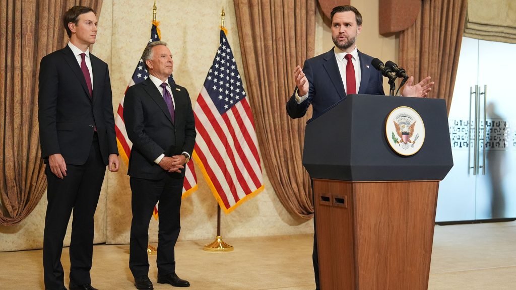 260425182241_AP26102077651829