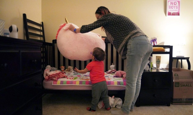 «Νταντάδες της Γειτονιάς»: Ανοίγει σήμερα η πλατφόρμα, ο πλήρης οδηγός για γονείς και επιμελητές