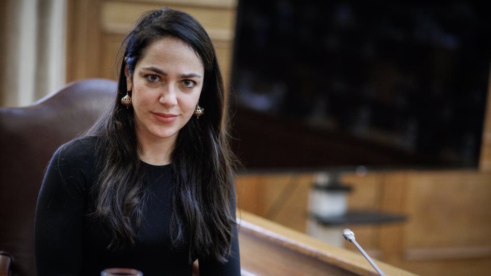 Δόμνα Μιχαηλίδου: 13.500 επισκέψεις την πρώτη μέρα για τις Νταντάδες της Γειτονιάς