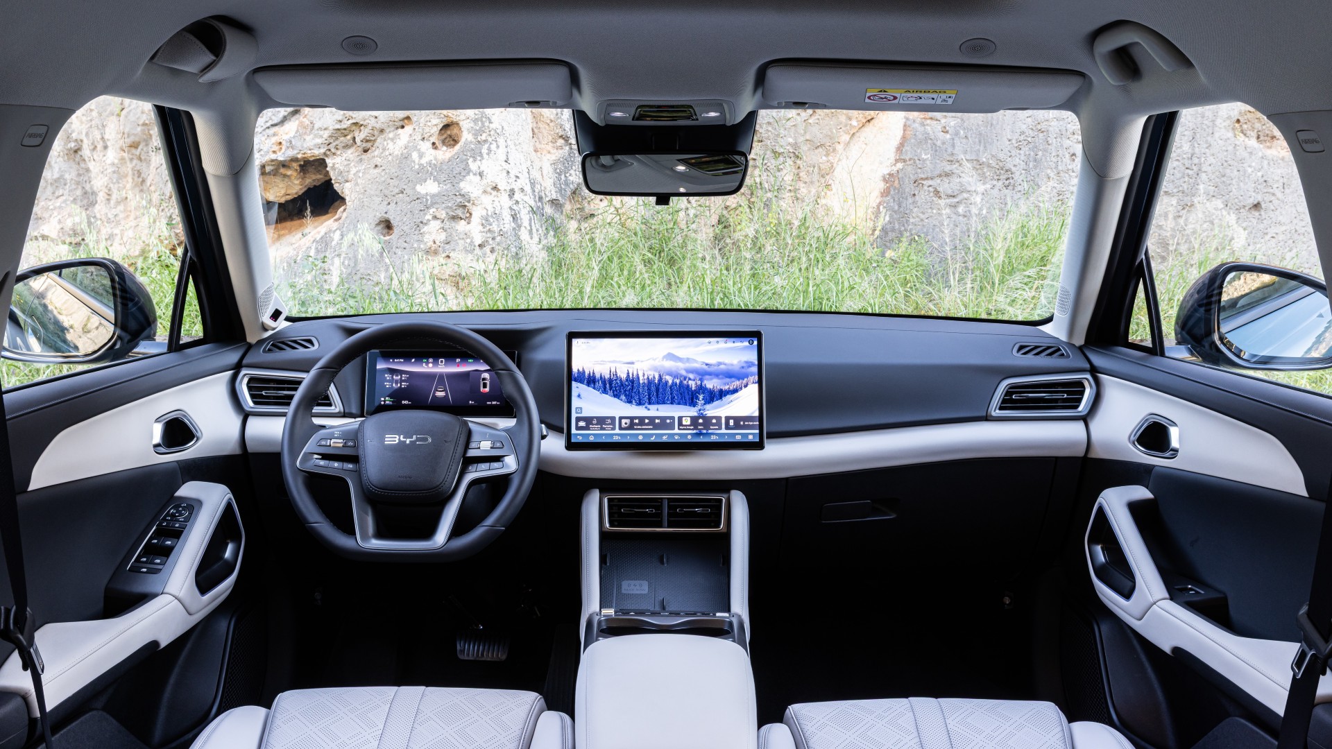 BYD Atto 2 DM-i: Οδηγούμε το πιο προσιτό plug-in υβριδικό της ελληνικής αγοράς