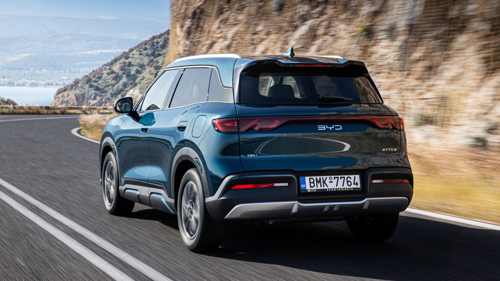 BYD Atto 2 DM-i: Οδηγούμε το πιο προσιτό plug-in υβριδικό της ελληνικής αγοράς