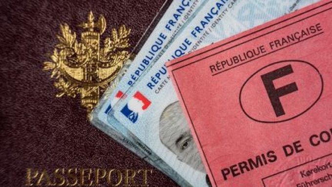 15χρονος χάκερ έκλεψε τα προσωπικά στοιχεία εκατομμυρίων Γάλλων