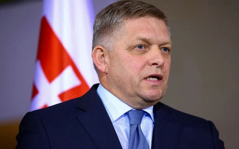 Fico: Η ΕΕ πρέπει να άρει τις κυρώσεις σε ρωσικό πετρέλαιο και αέριο