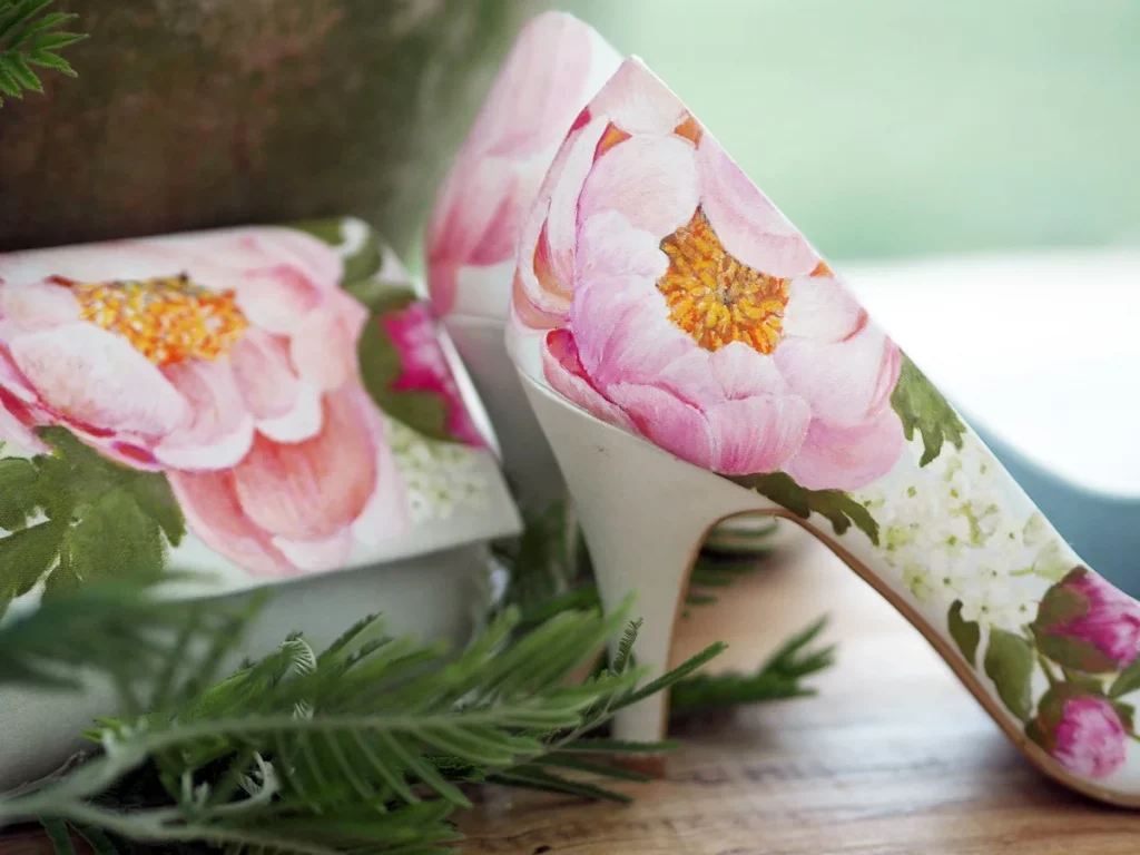 Πρέπει η τσάντα να ταιριάζει με τα παπούτσια, το παλτό ή κάτι άλλο;