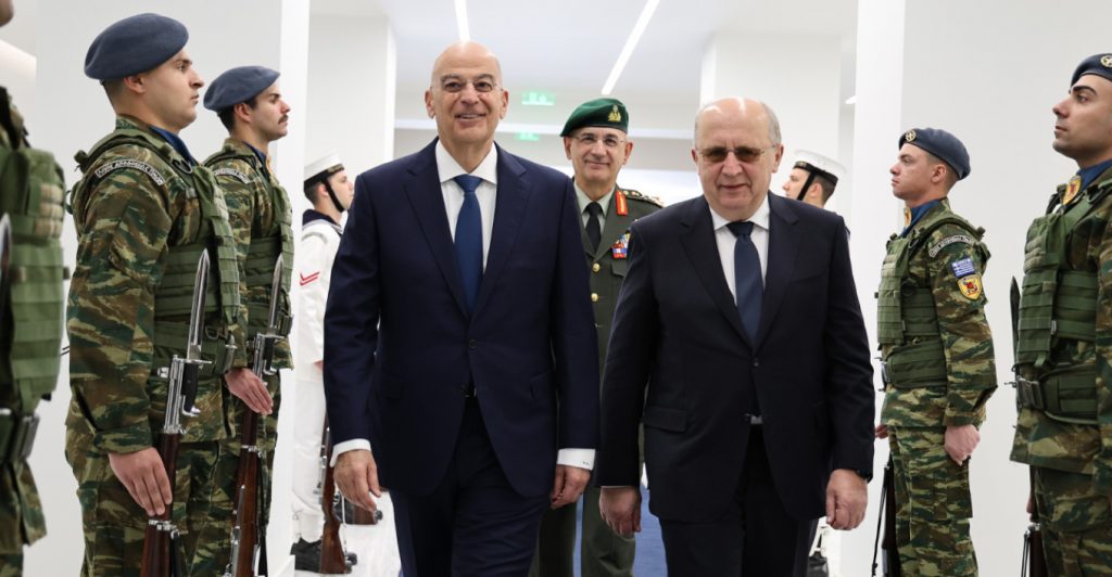 Ν. Δένδιας: Συνάντηση με τον Επίτροπο της Ευρωπαϊκής Ένωσης για την άμυνα και το διάστημα