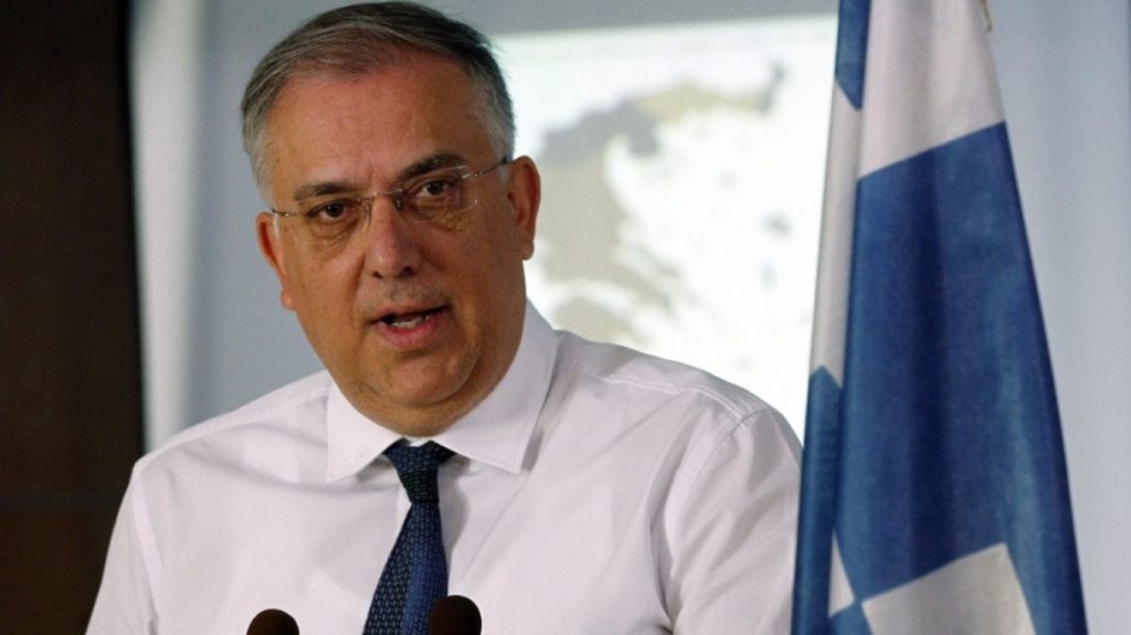 Τ. Θεοδωρικάκος: Δική μας επιλογή το πλαφόν 30% έως 50% στις χρεώσεις των δανείων