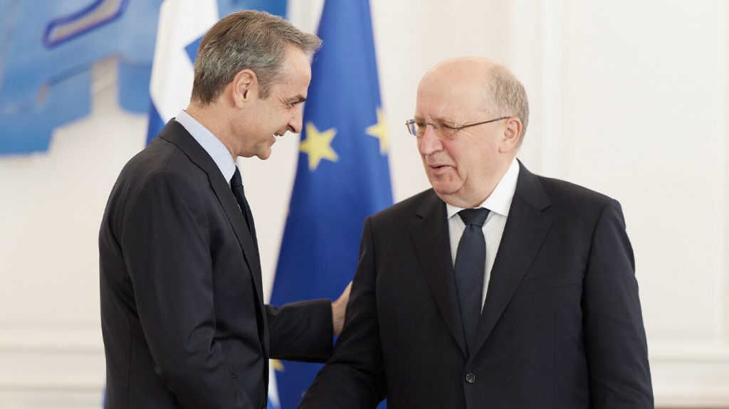 Πιέσεις Μητσοτάκης για την ενεργοποίηση του Άρθρου 42 και κοινό ευρωπαϊκό ταμείο - Όσα ζήτησε με τον επίτροπο Άμυνας της Ε.Ε