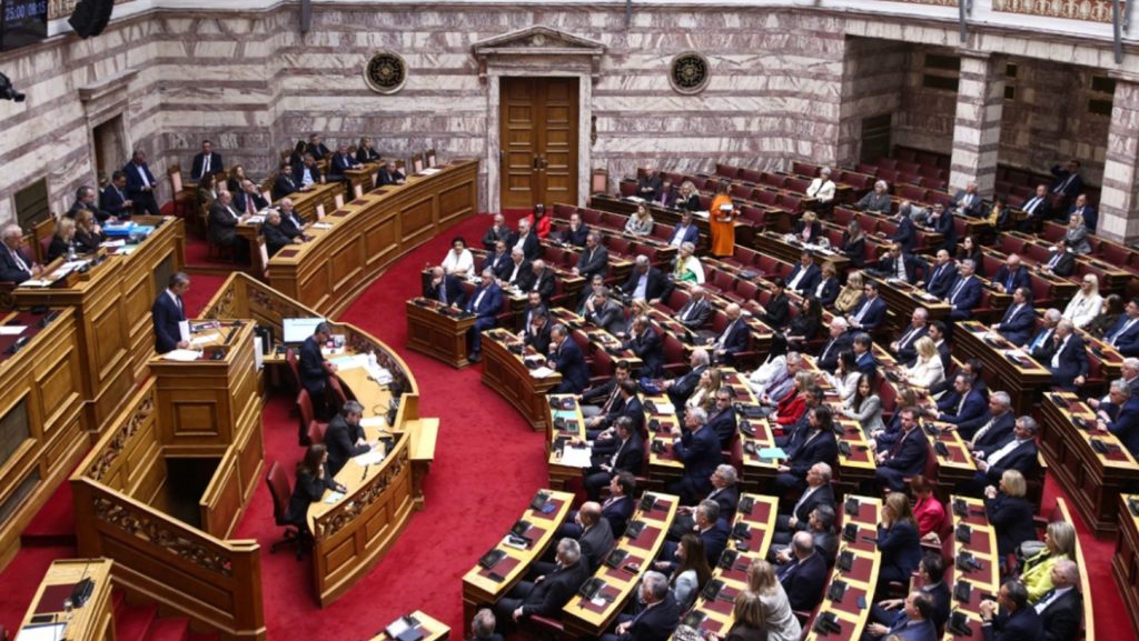 Κυβέρνηση και ΠΑΣΟΚ σε μετωπική με φόντο το «όχι» για Προανακριτική και τις επιφυλάξεις για Εξεταστική