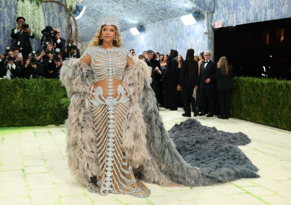 US-ENTERTAINMENT-FASHION-CELEBRITY-MUSEUM-METGALA