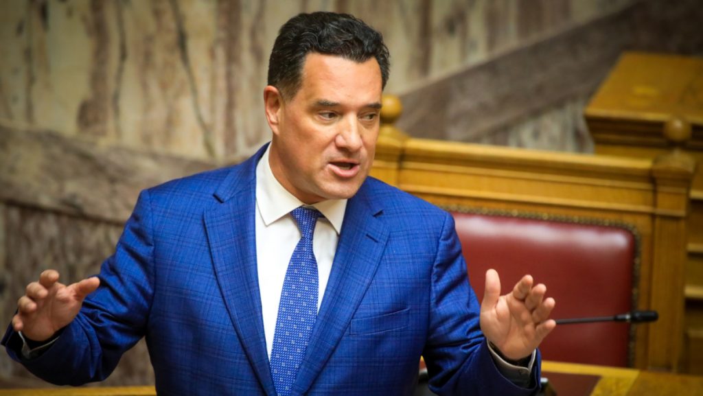Άδωνις Γεωργιάδης: Κάποιοι υπουργοί θα έφταναν στη Σελήνη για να μη βγουν να μιλήσουν