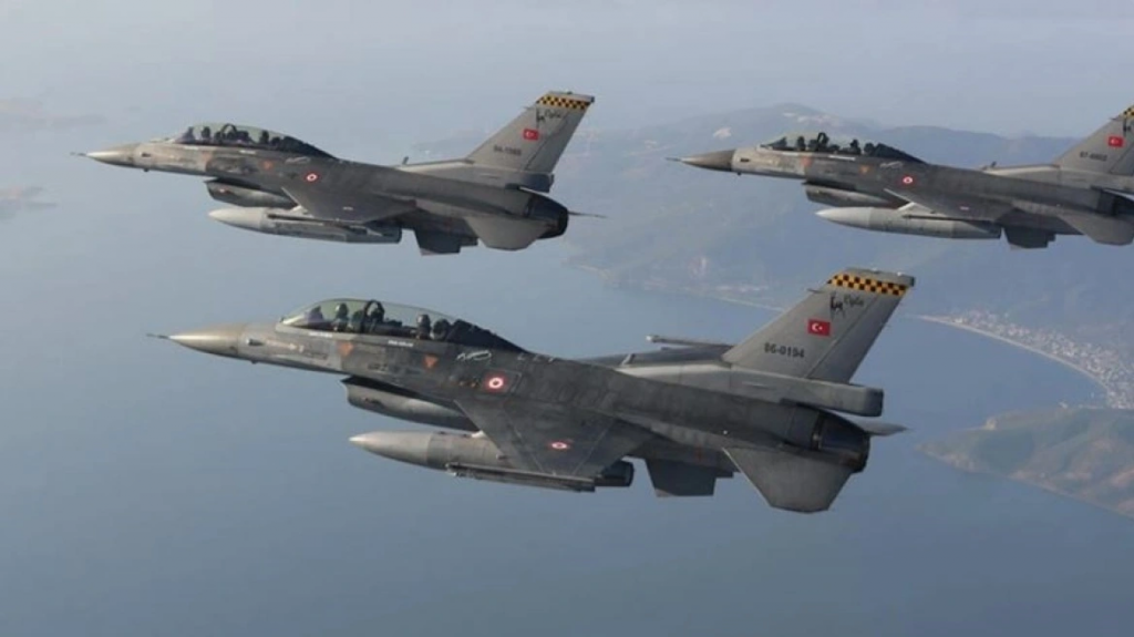 Παραβάσεις στο FIR Αθηνών από τουρκικά αεροσκάφη – Οπλισμένα δύο F-16