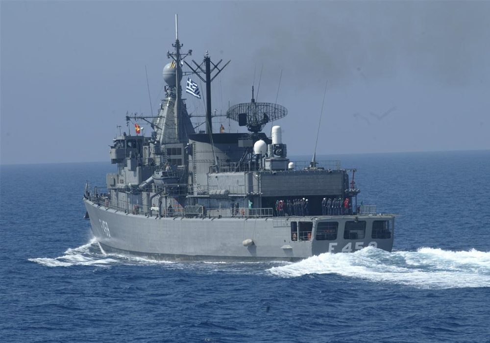 Τουρκικό πολεμικό παρενόχλησε πλοίο ανάμεσα σε Αστυπάλαια και Κω - Απάντησε η φρεγάτα «Αδριάς»