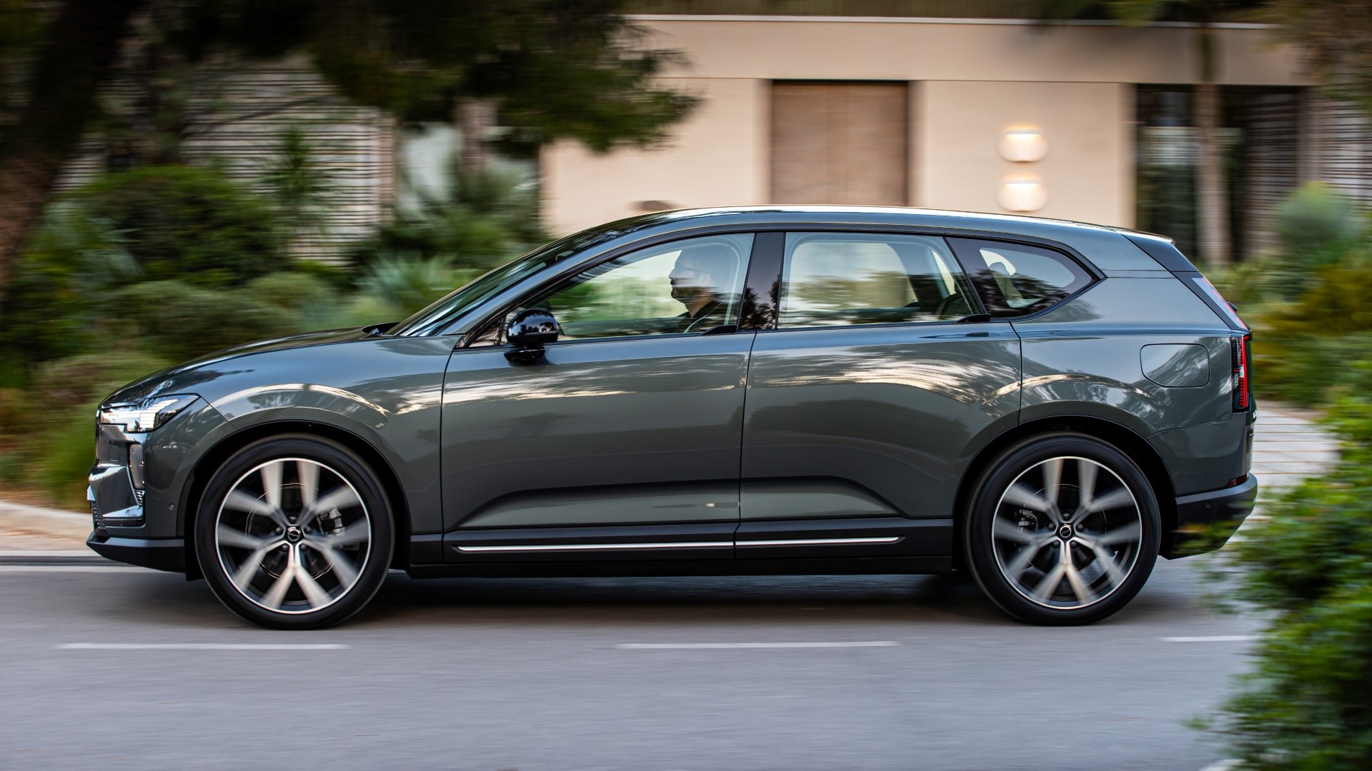 Το νέο Volvo EX60 είναι το πιο έξυπνο και ασφαλές μοντέλο της Volvo