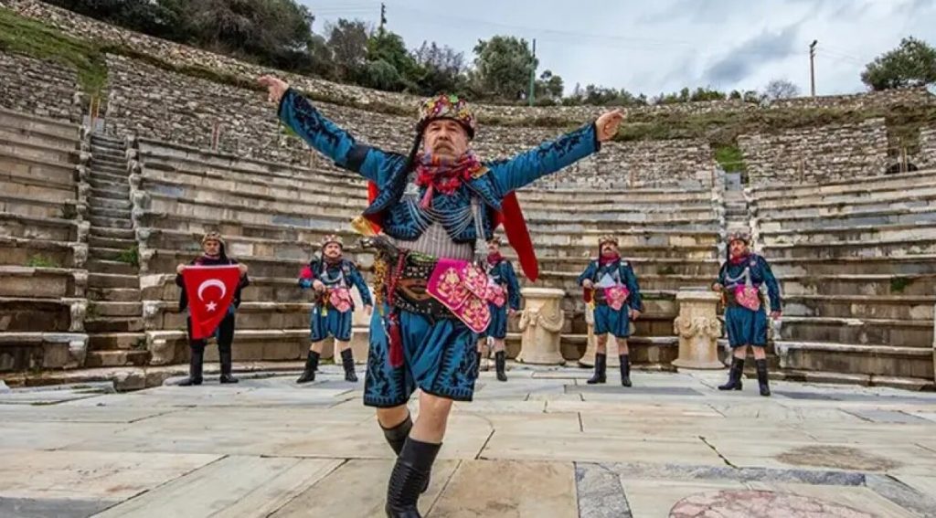 Milliyet: Η Ελλάδα προσπαθεί να οικειοποιηθεί το ζεϊμπέκικο