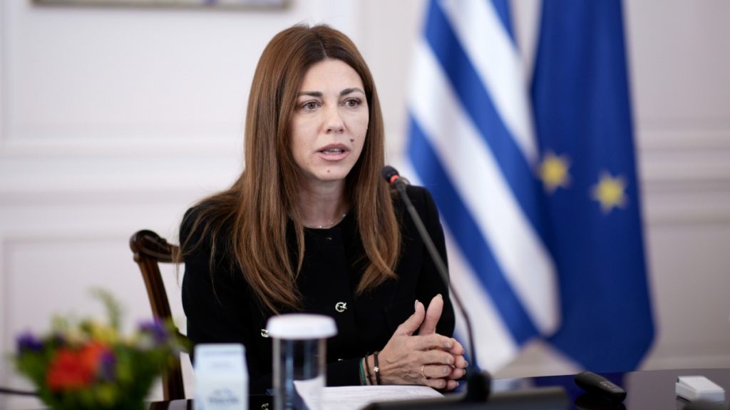 Σοφία Ζαχαράκη: Νωρίτερα φέτος οι αποσπάσεις 156 εκπαιδευτικών στα ελληνικά σχολεία του εξωτερικού