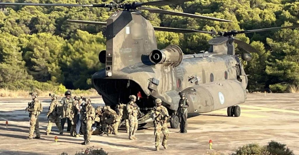 Στα πρότυπα του ΝΑΤΟ οι ελληνικές Ειδικές Δυνάμεις, δείτε φωτογραφίες από τις επιχειρήσεις σε Αττική και Βοιωτία