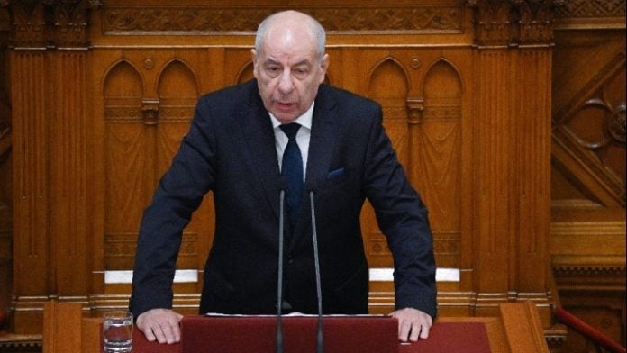 Ο πρόεδρος της Ουγγαρίας Τάμας Σούλιοκ αρνείται να παραιτηθεί