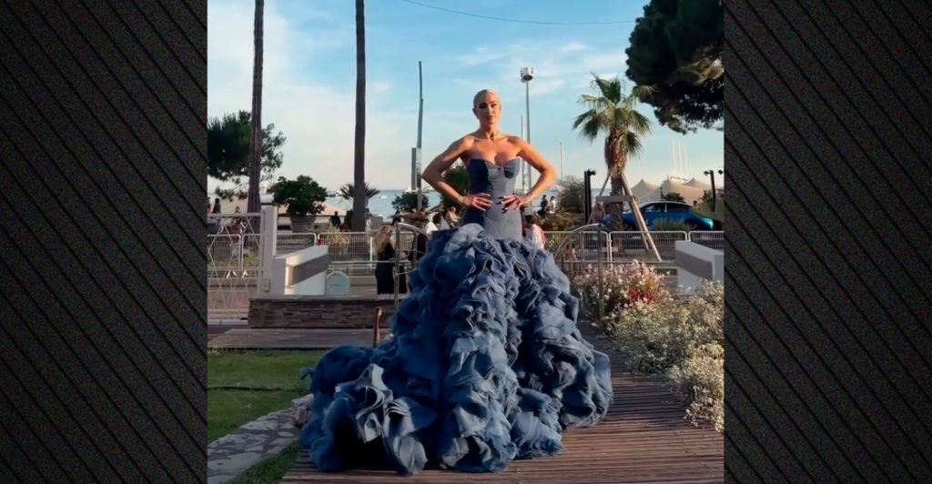 Ιωάννα Τούνη: Της έκαναν παρατήρηση στο Φεστιβάλ των Καννών για το φόρεμά της, της είπαν ότι δημιουργεί... κίνηση