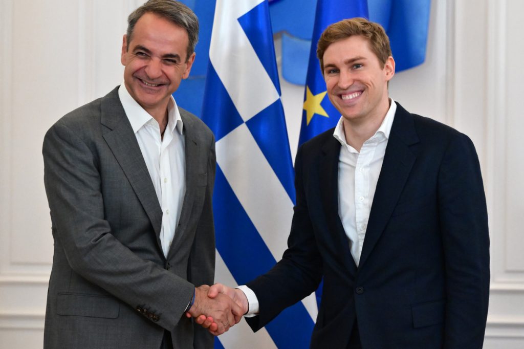 Μνημόνιo συνεργασίας της κυβέρνησης με την ElevenLabs: Πώς θα αξιοποιηθούν για τουρισμό, gov.gr και ελληνική γλώσσα οι τεχνολογίες