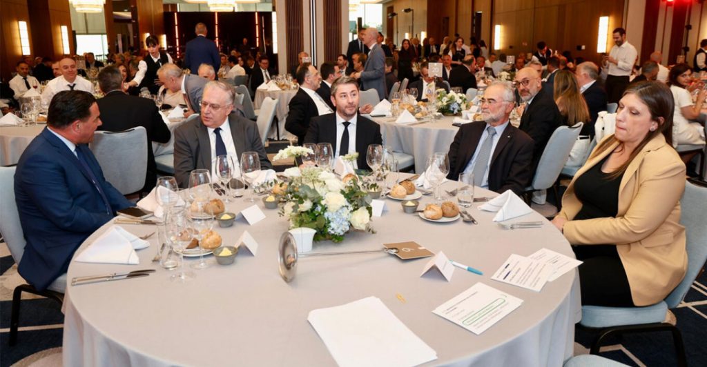 Α. Γεωργιάδης για κοινή φωτογραφία με Ανδρουλάκη - Κωνσταντοπούλου: Δεν ανταλλάξαμε κουβέντα, μεταξύ τους ήταν πολύ θερμοί