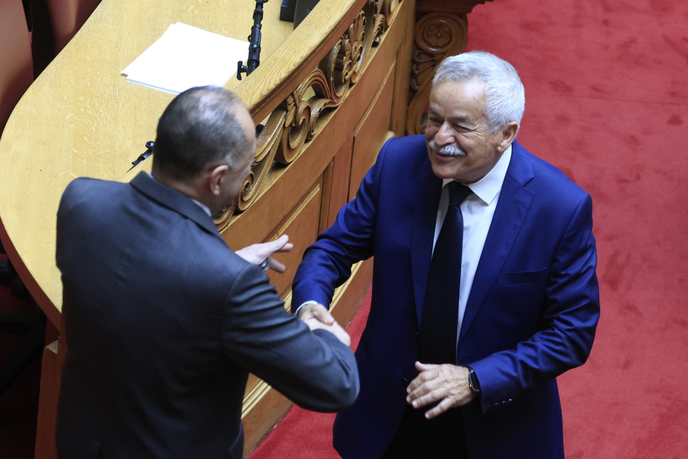 Κώστας Κόλλιας: Ορκίστηκε βουλευτής της Νέας Δημοκρατίας μετά την απώλεια του Νίκου Ταγαρά