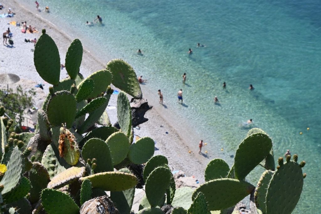 Καιρός: Θερμοκρασίες έως 35 βαθμούς - Πού αναμένονται βροχές